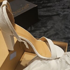 JustFab White Textured Heeled Sandals